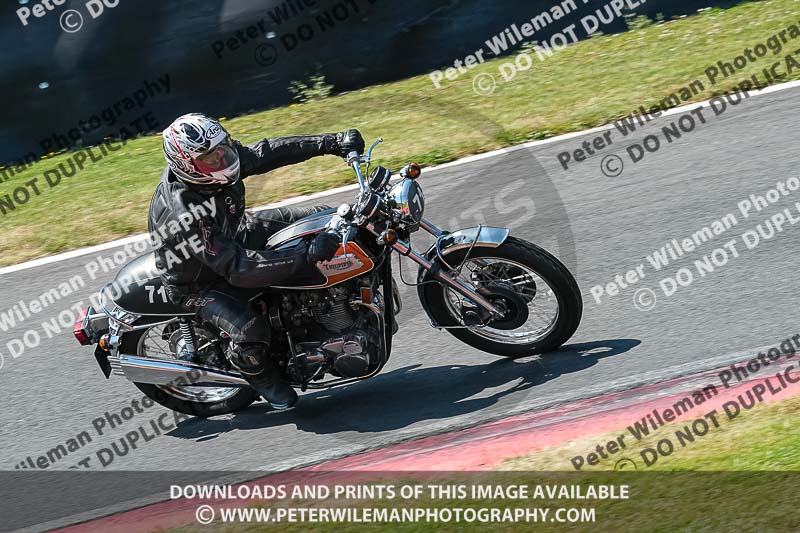 cadwell park;cadwell park photographs;cadwell trackday photographs;enduro digital images;event digital images;eventdigitalimages;peter wileman photography;racing digital images;trackday digital images;trackday photos